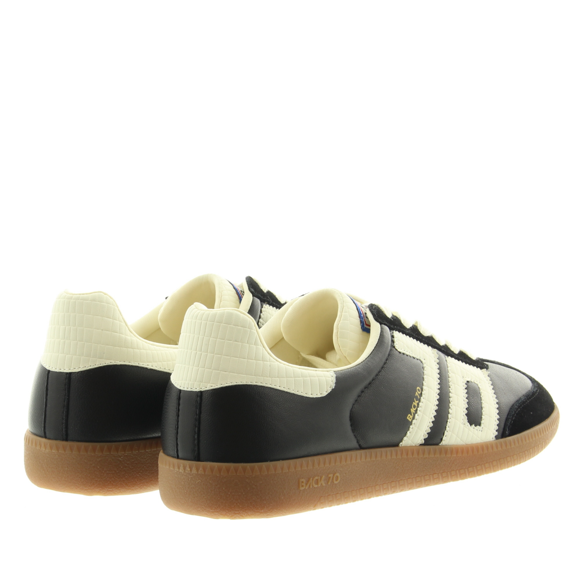 Back 70 Cloud NC24 Black