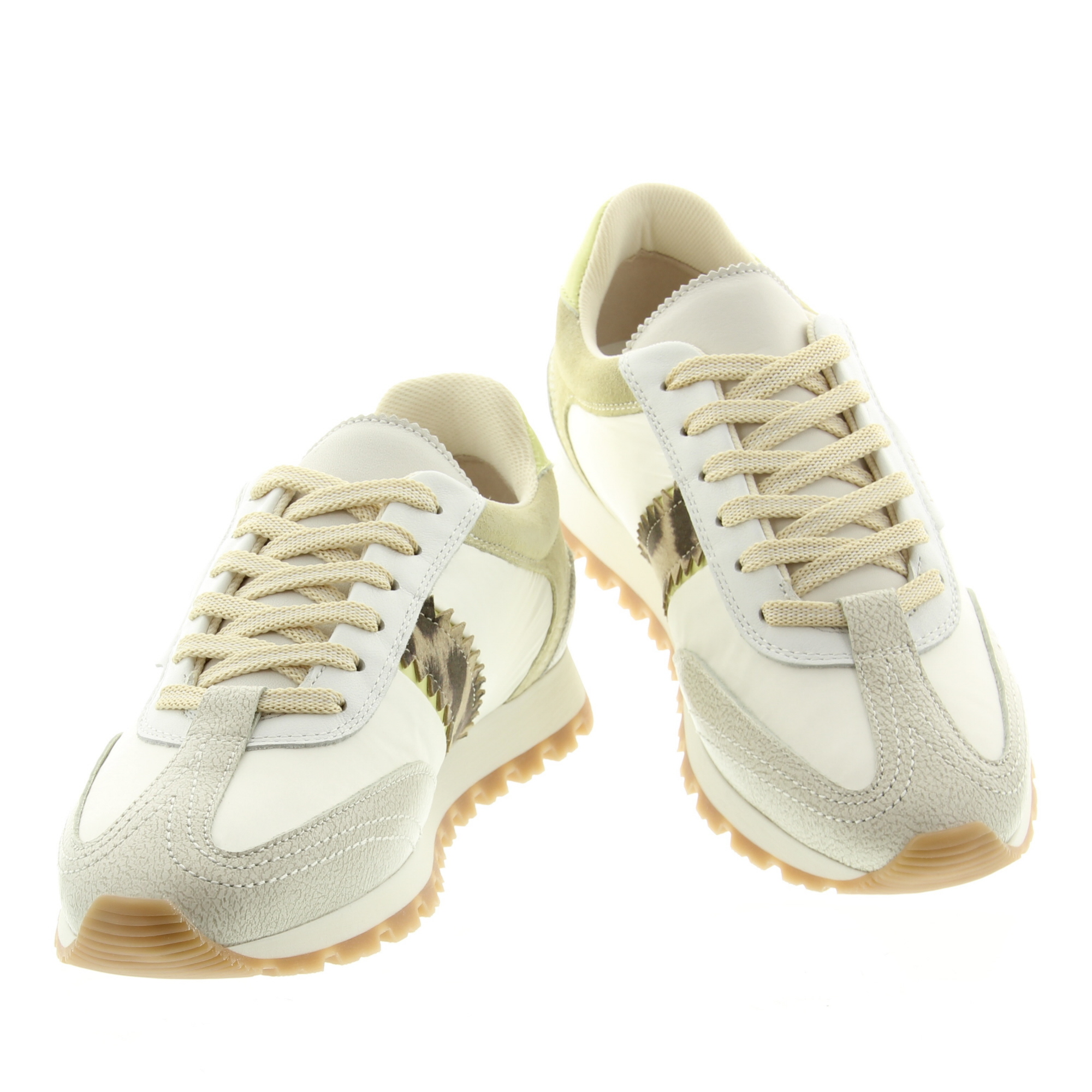 Via Vai 62399 Scott Sara 01-716 Giaguaro Paglia