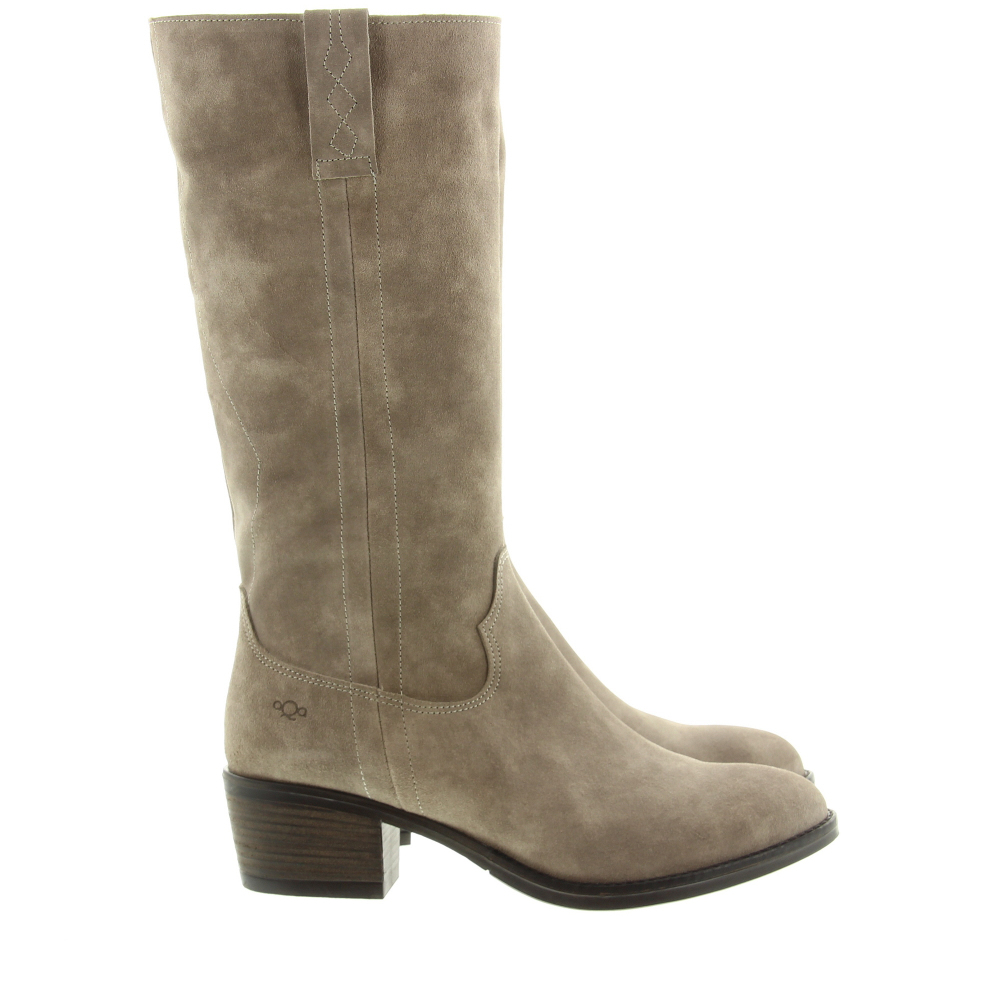 AQA A8817 A81.000 Elmwood