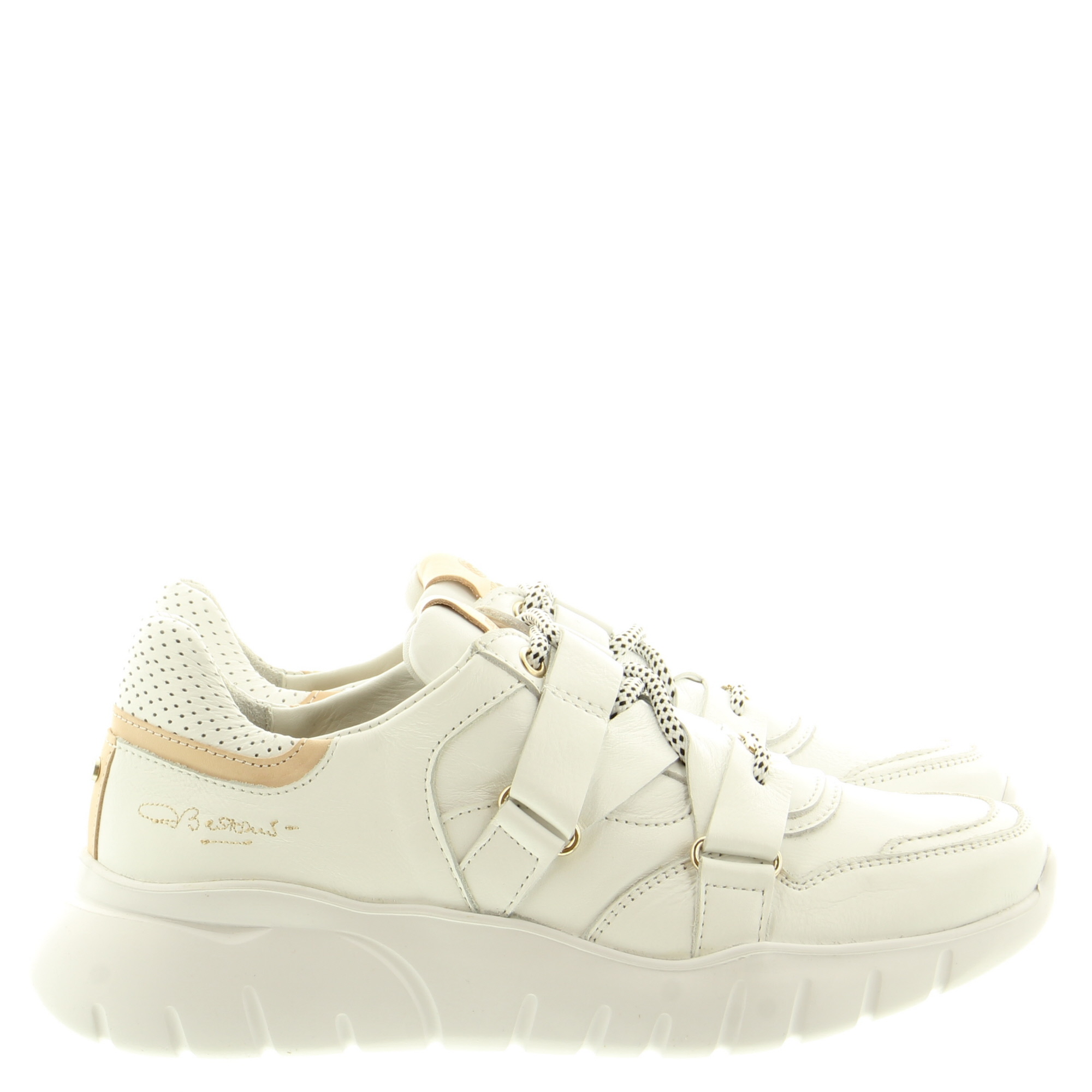 Fred de la Bretoniere 101010199 1632 White