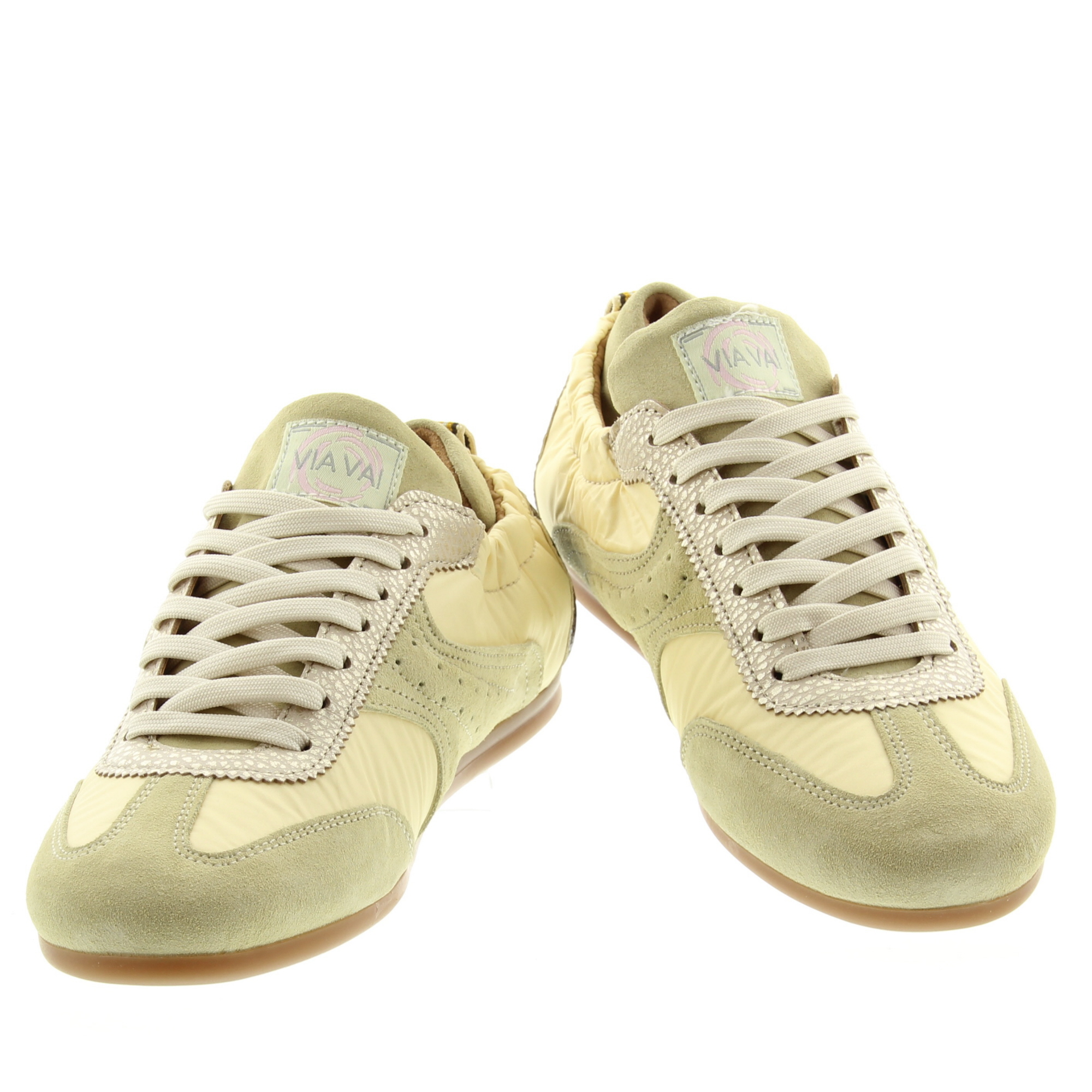 Via Vai 62383 June Haylee 01-716 Viga Paglia