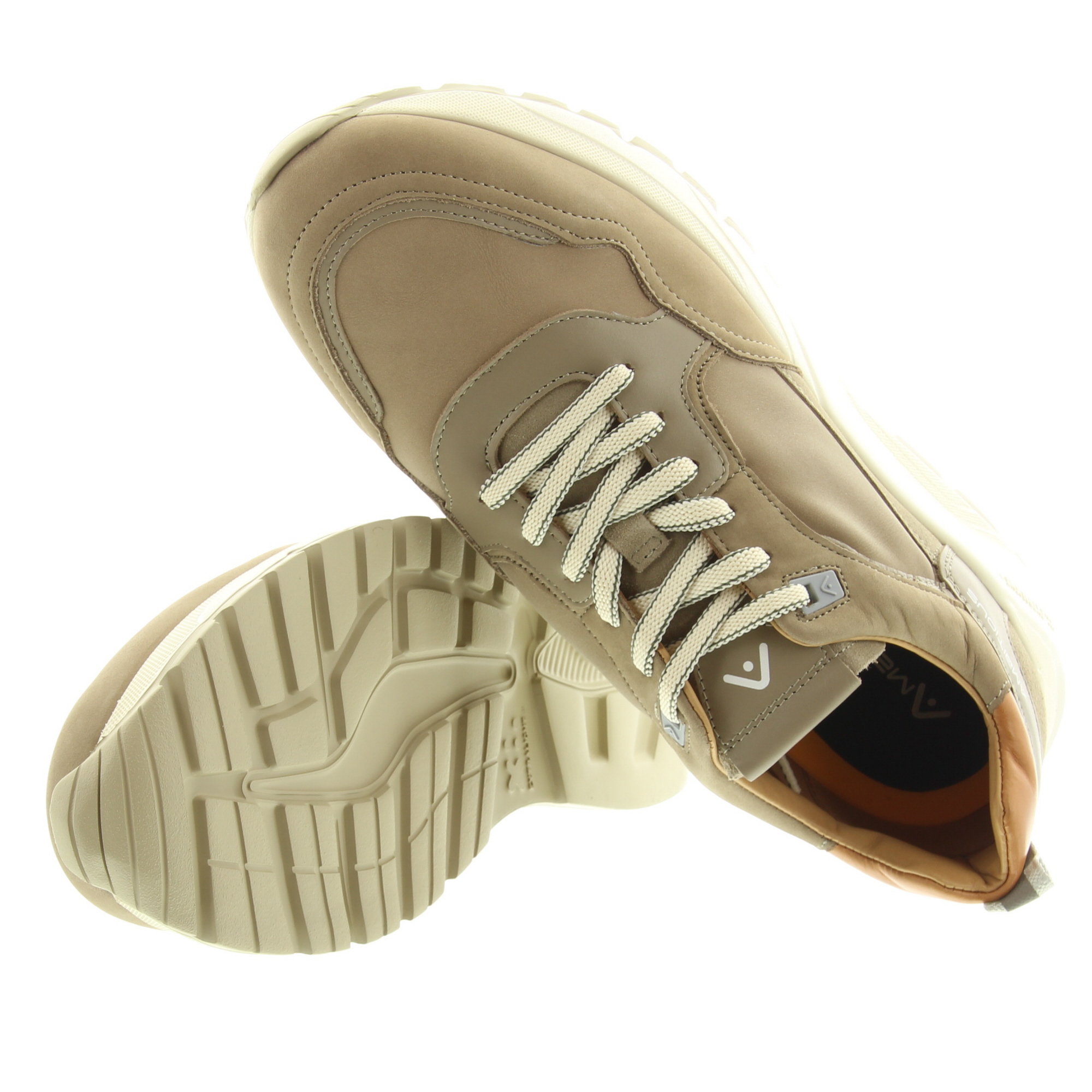 Ambitious 13838A Strider Taupe