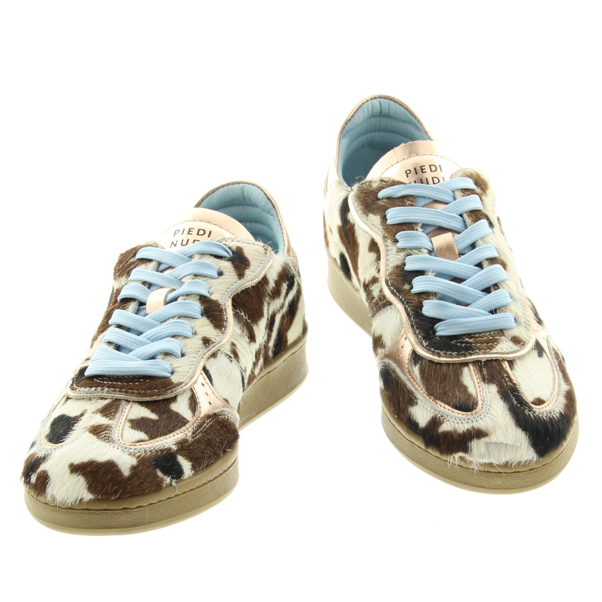 Piedi Nudi Imola 01.18 Cow Rose