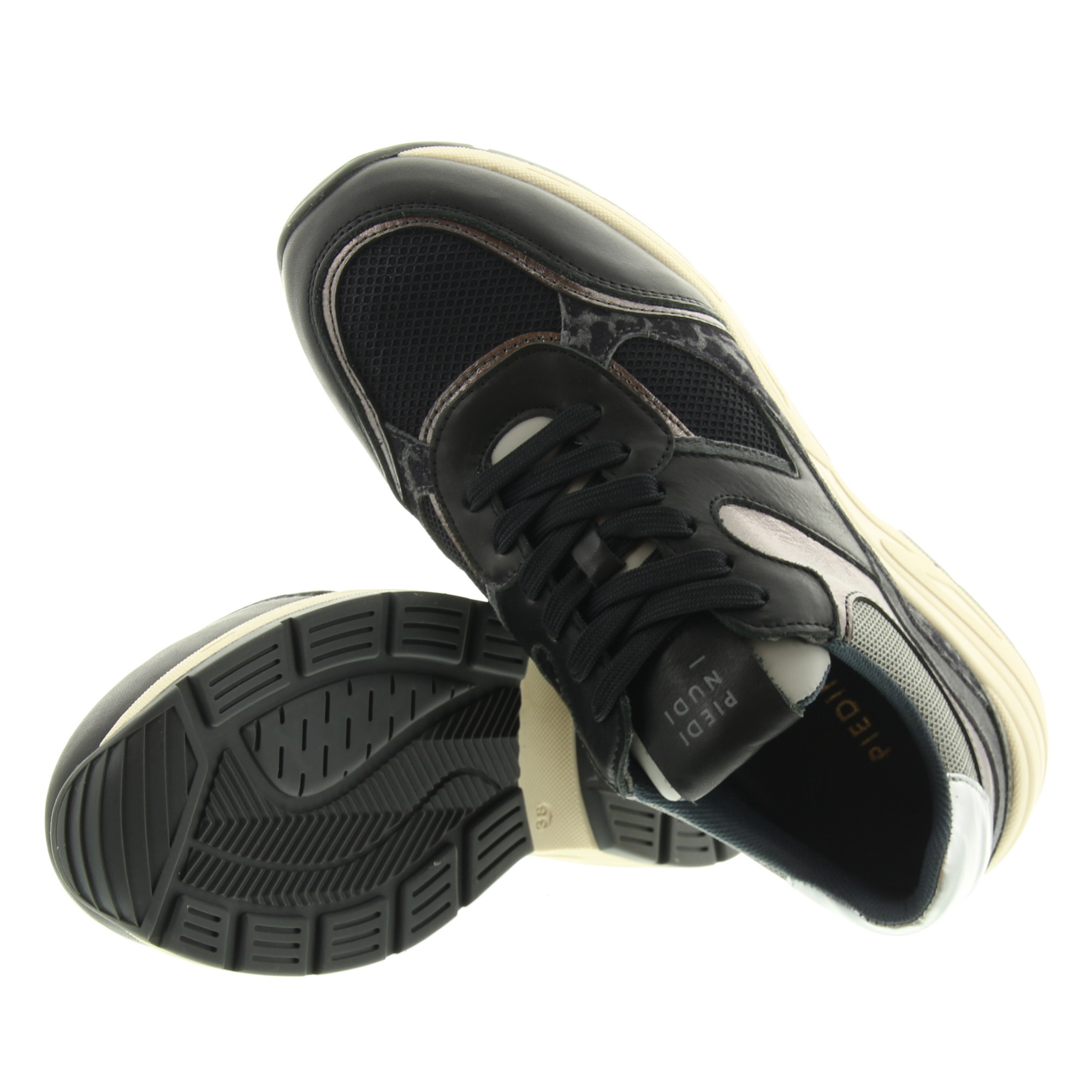 Piedi Nudi Kaya 05.09 Black Gun